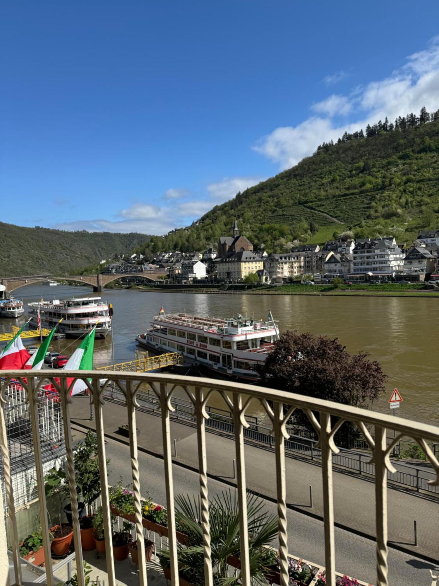 Holiday Apartment Mit Moselblick Im Moselhaus Cochem Ngoại thất bức ảnh